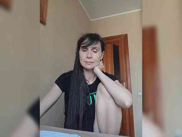 Hellenalonenochka webcam