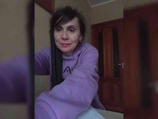 Hellenalonenochka webcam