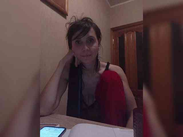 Hellenalonenochka webcam