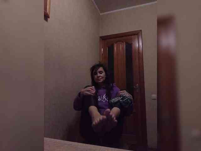 Hellenalonenochka webcam