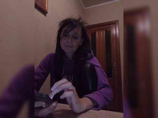 Hellenalonenochka webcam