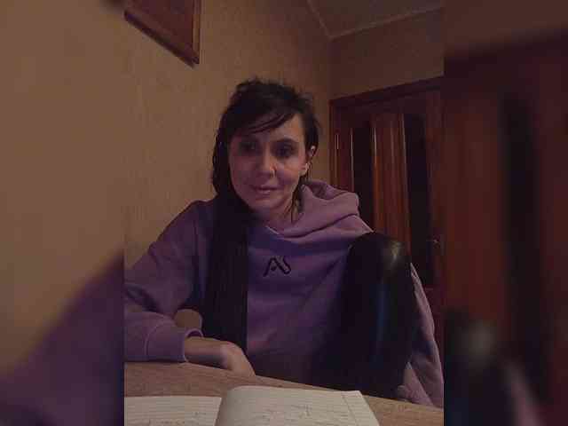 Hellenalonenochka webcam