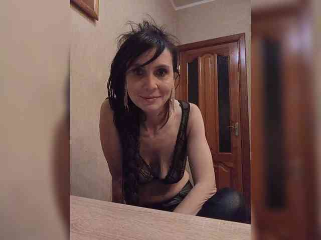 Hellenalonenochka webcam