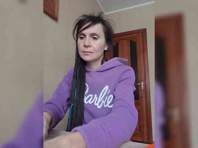 Hellenalonenochka webcam