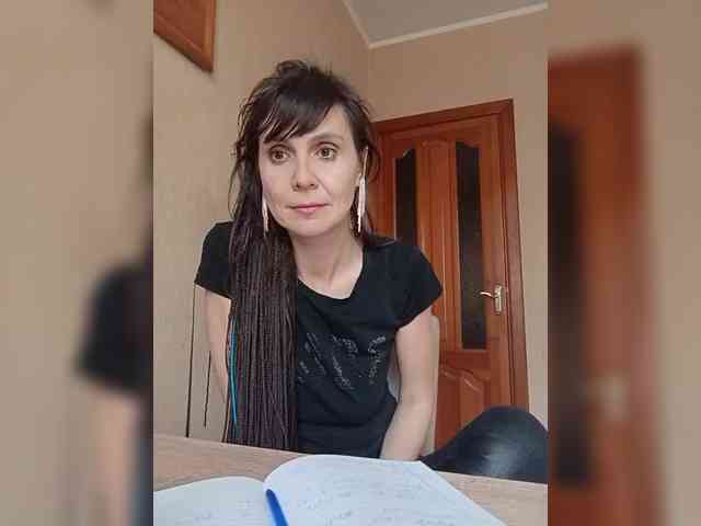 Hellenalonenochka webcam