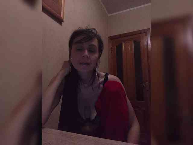 Hellenalonenochka webcam