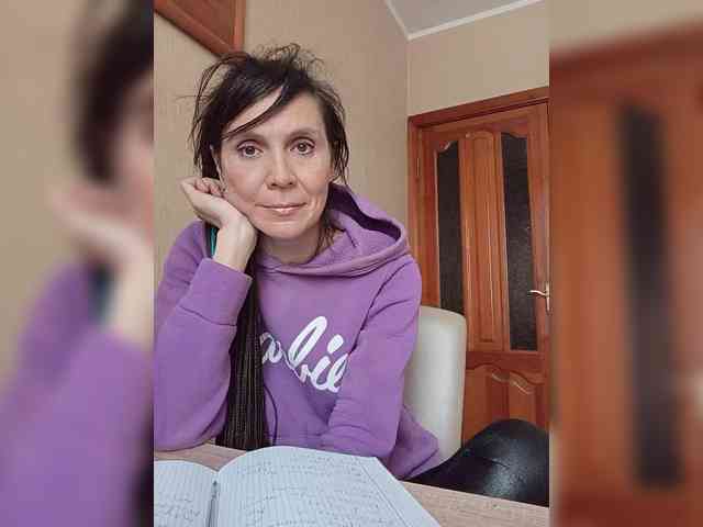 Hellenalonenochka webcam