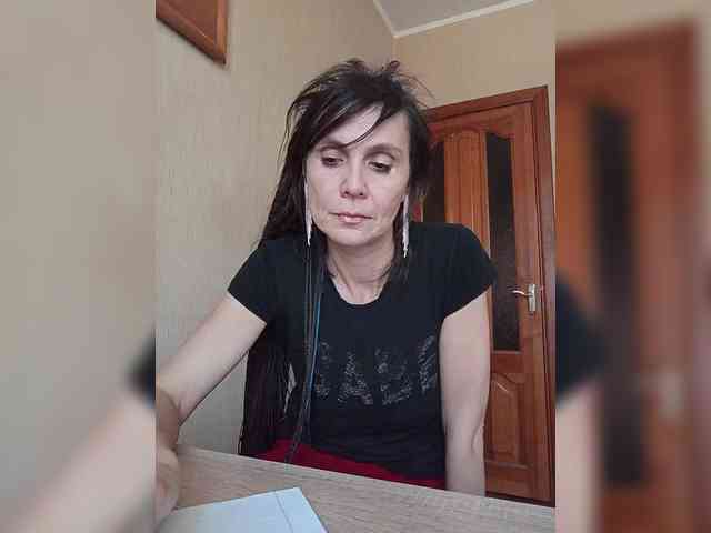 Hellenalonenochka webcam