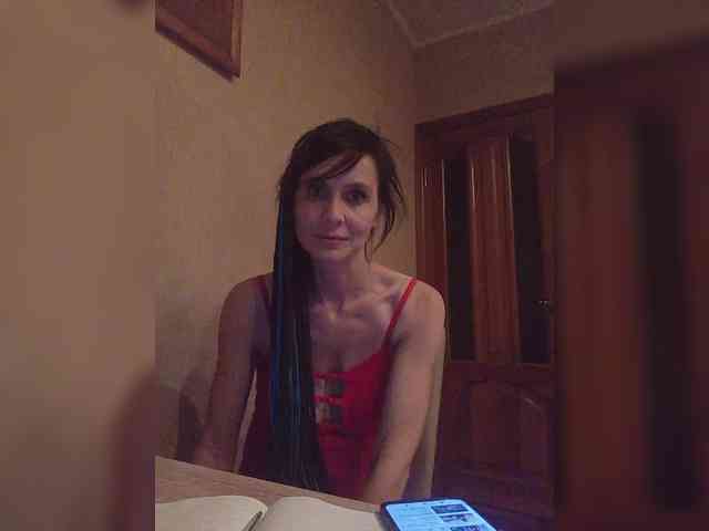 Hellenalonenochka webcam