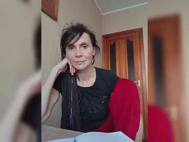 Hellenalonenochka webcam