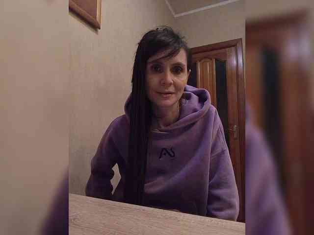 Hellenalonenochka webcam