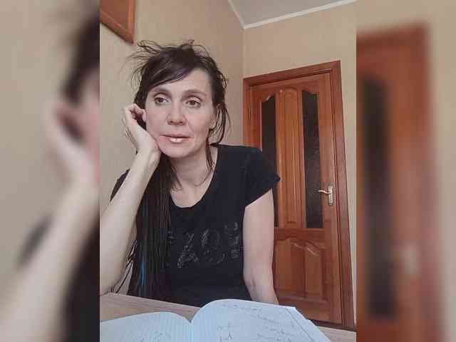 Hellenalonenochka webcam