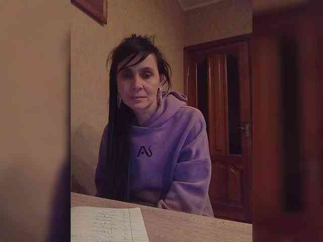 Hellenalonenochka webcam