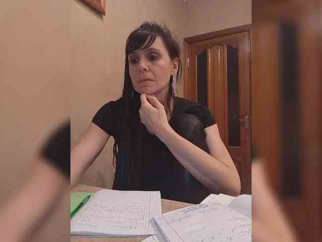 Hellenalonenochka webcam