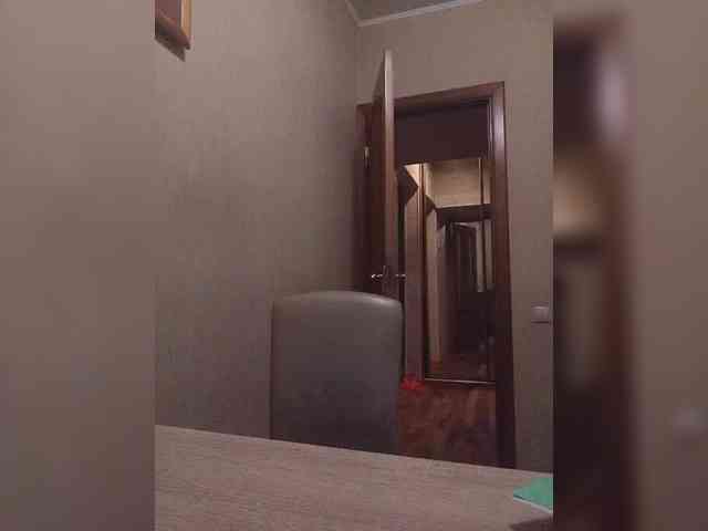 Hellenalonenochk... Live Webcam on BongaCams