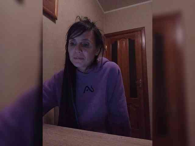 Hellenalonenochka webcam