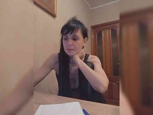 Hellenalonenochka webcam