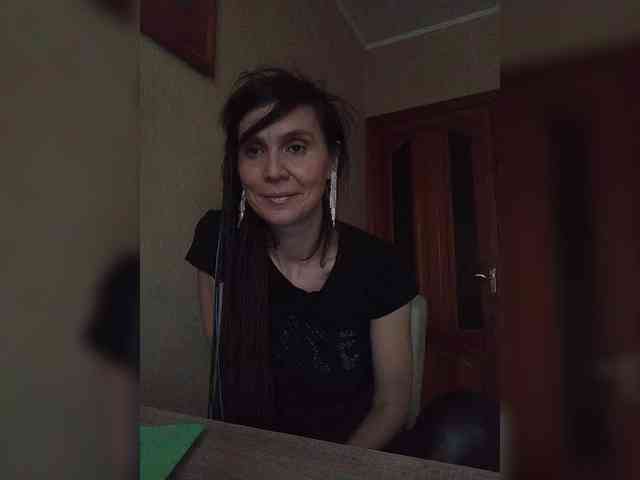 Hellenalonenochka webcam