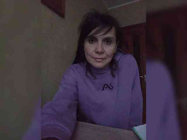 Hellenalonenochka webcam