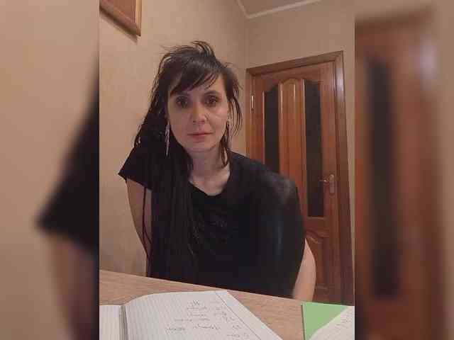 Hellenalonenochka webcam