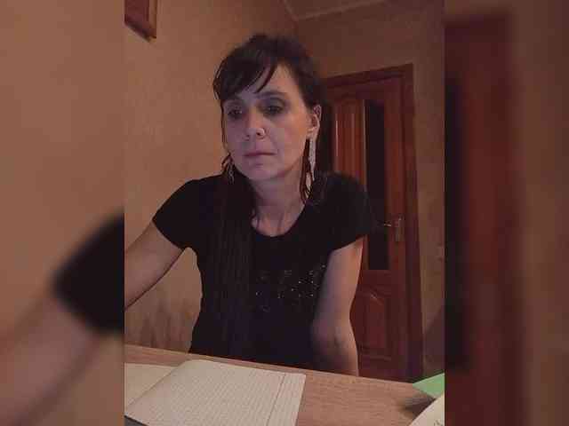 Hellenalonenochka webcam