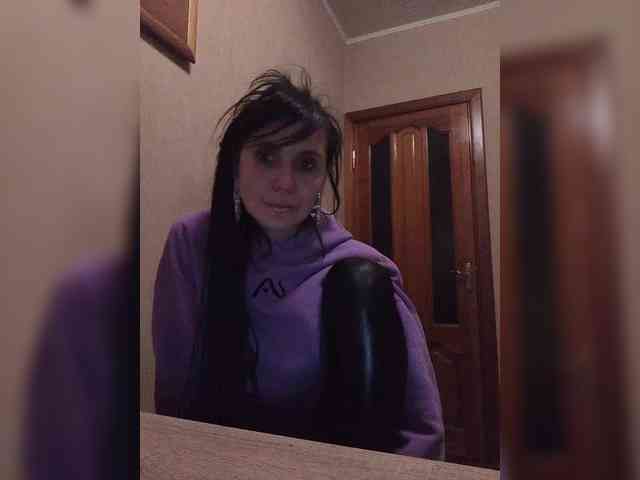 Hellenalonenochka webcam