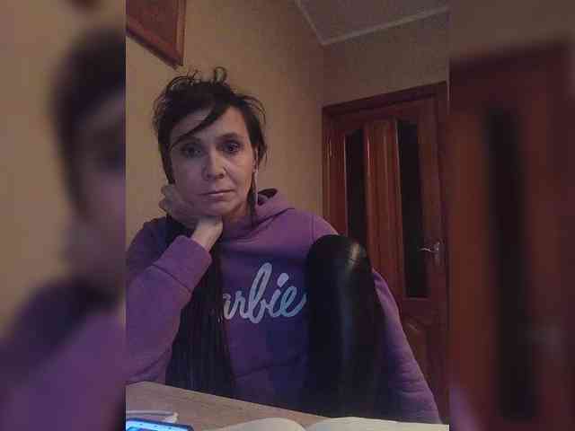 Hellenalonenochka webcam