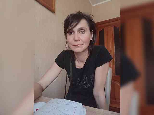 Hellenalonenochka webcam