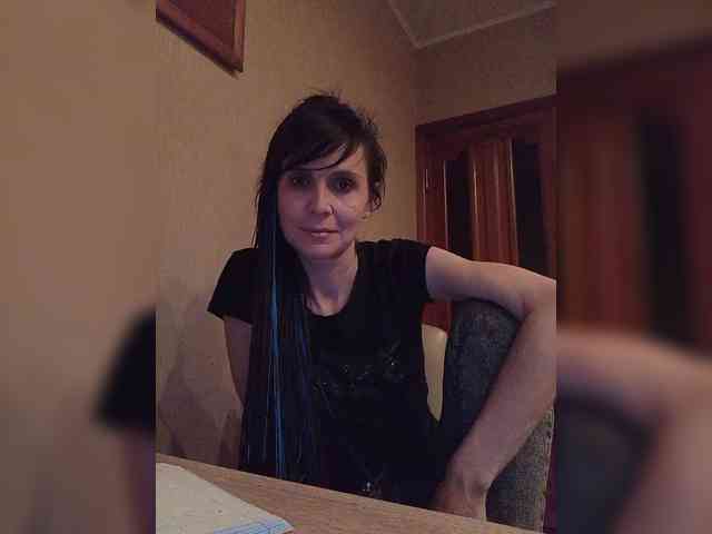 Hellenalonenochka webcam