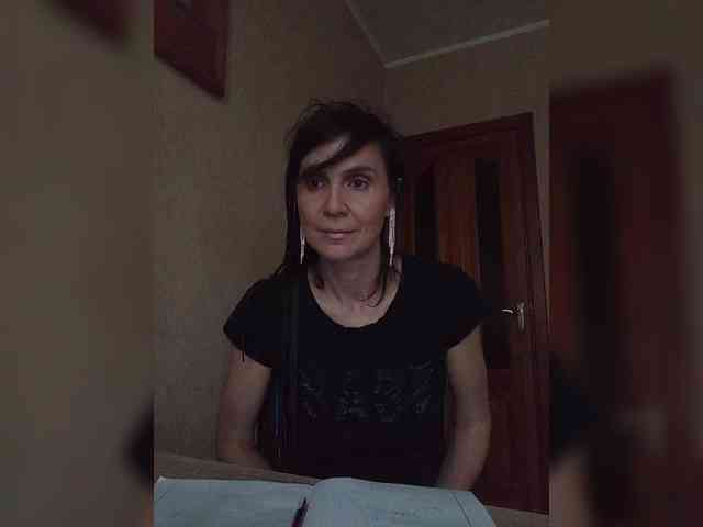 Hellenalonenochka webcam