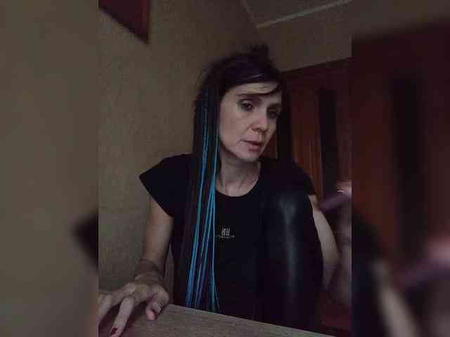 Hellenalonenochka webcam