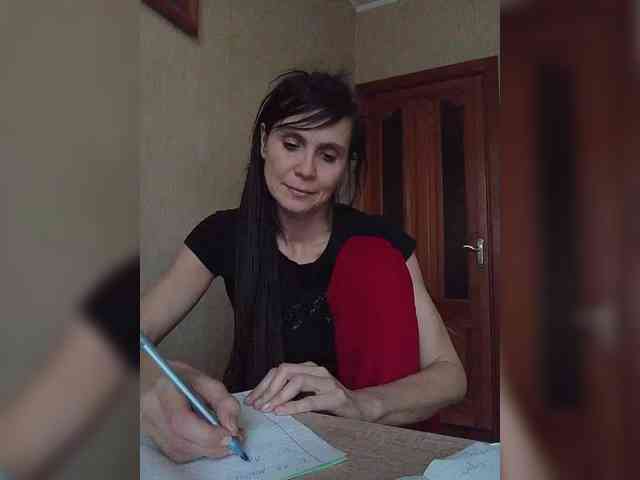 Hellenalonenochka webcam