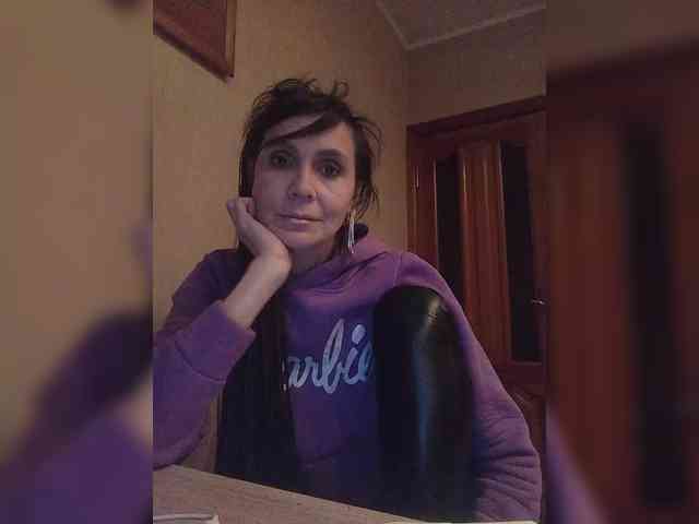 Hellenalonenochka webcam