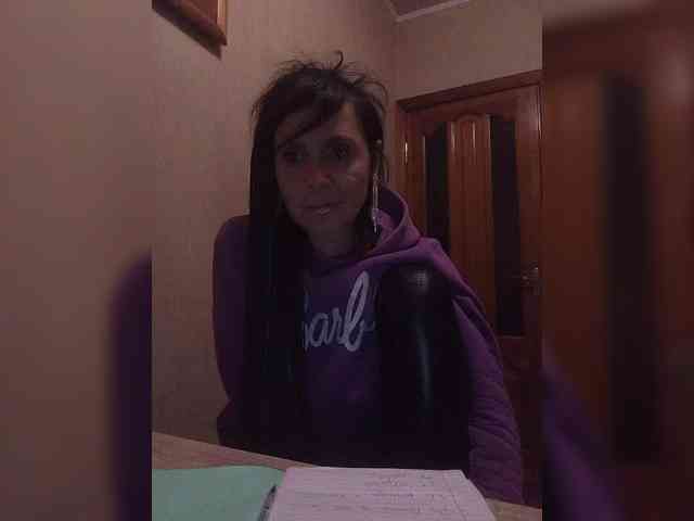 Hellenalonenochka webcam