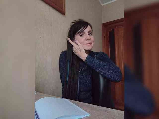 Hellenalonenochka webcam