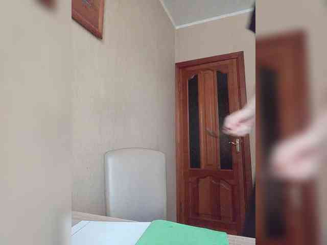 Hellenalonenochka webcam