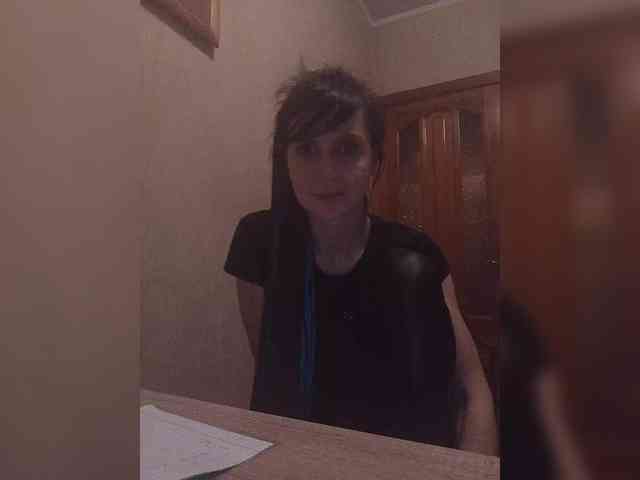 Hellenalonenochka webcam