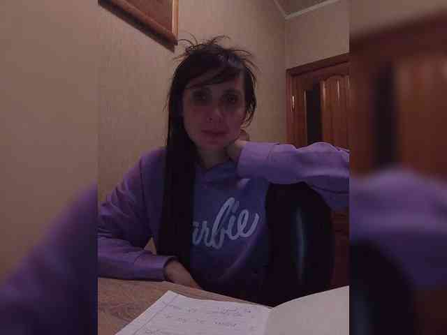 Hellenalonenochka webcam