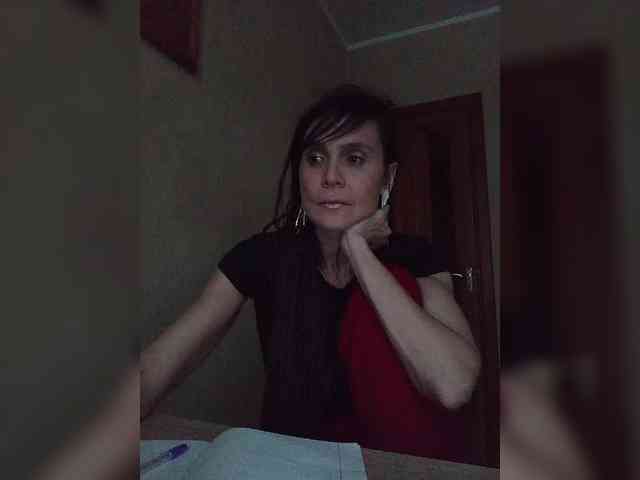 Hellenalonenochka webcam