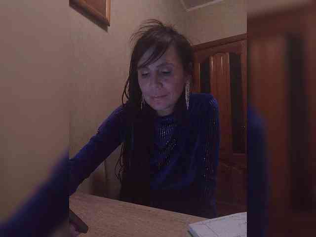 Hellenalonenochka webcam