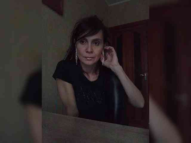 Hellenalonenochka webcam