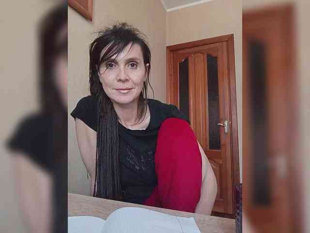 Hellenalonenochka webcam