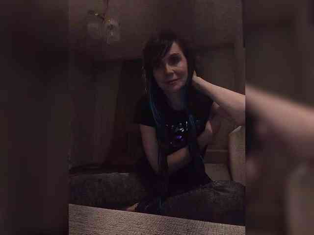 Hellenalonenochka webcam