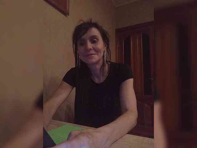 Hellenalonenochka webcam