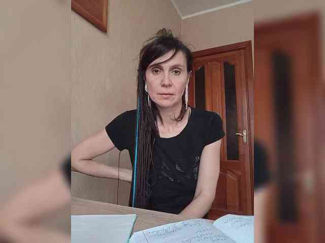 Hellenalonenochka webcam