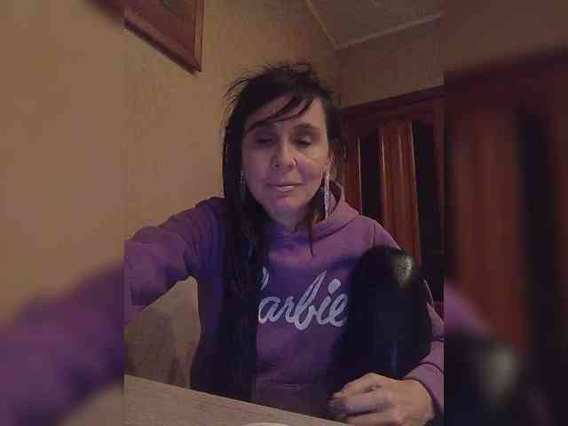 Hellenalonenochka webcam