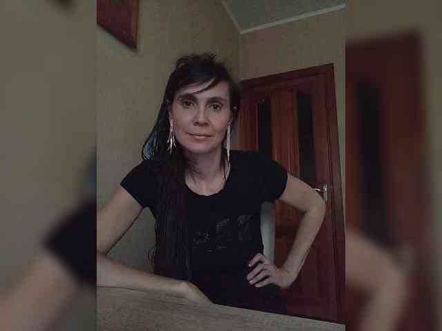 Hellenalonenochka webcam