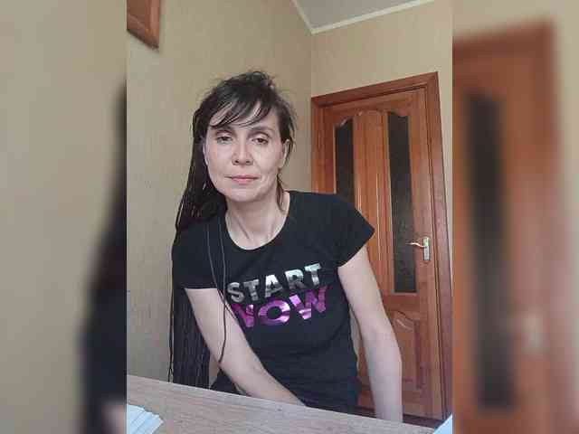 Hellenalonenochka webcam