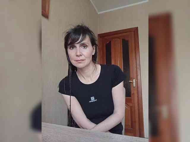 Hellenalonenochka webcam