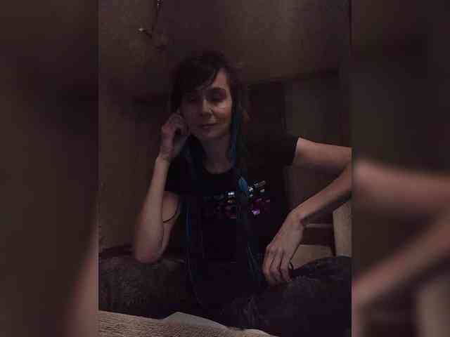 Hellenalonenochka webcam